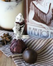 Rabitos Royale figos juodajame šokolade 14 vnt metalinėje dėžutėje 248 g