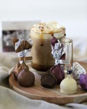 Rabitos Royale figs covered in chocolate assorti 24 units in the box 425 g