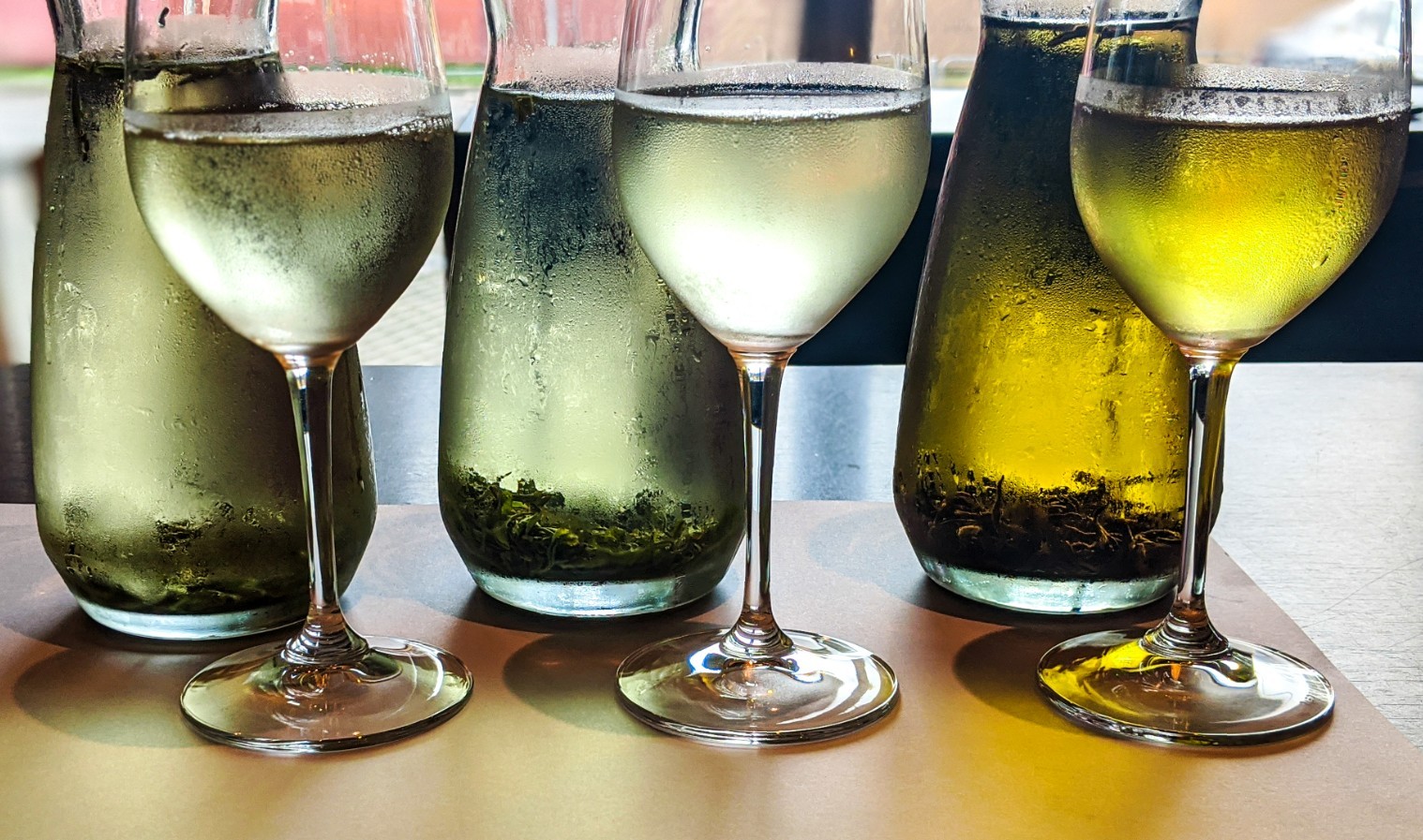 Arbata paliekama šaldytuve 14-16 valandų