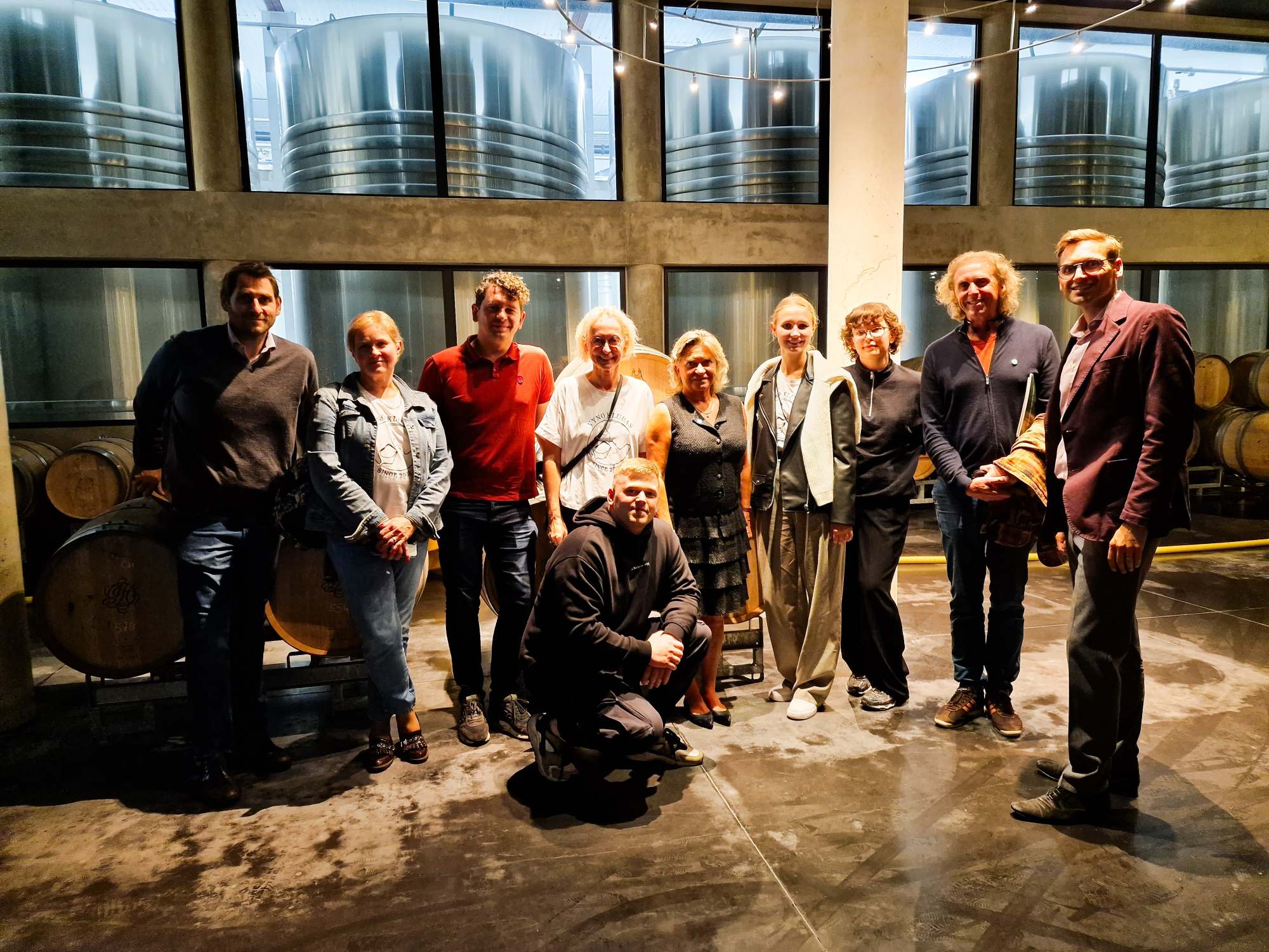 Vyno klubo kolektyvas su Duval-Leroy &scaron;eima