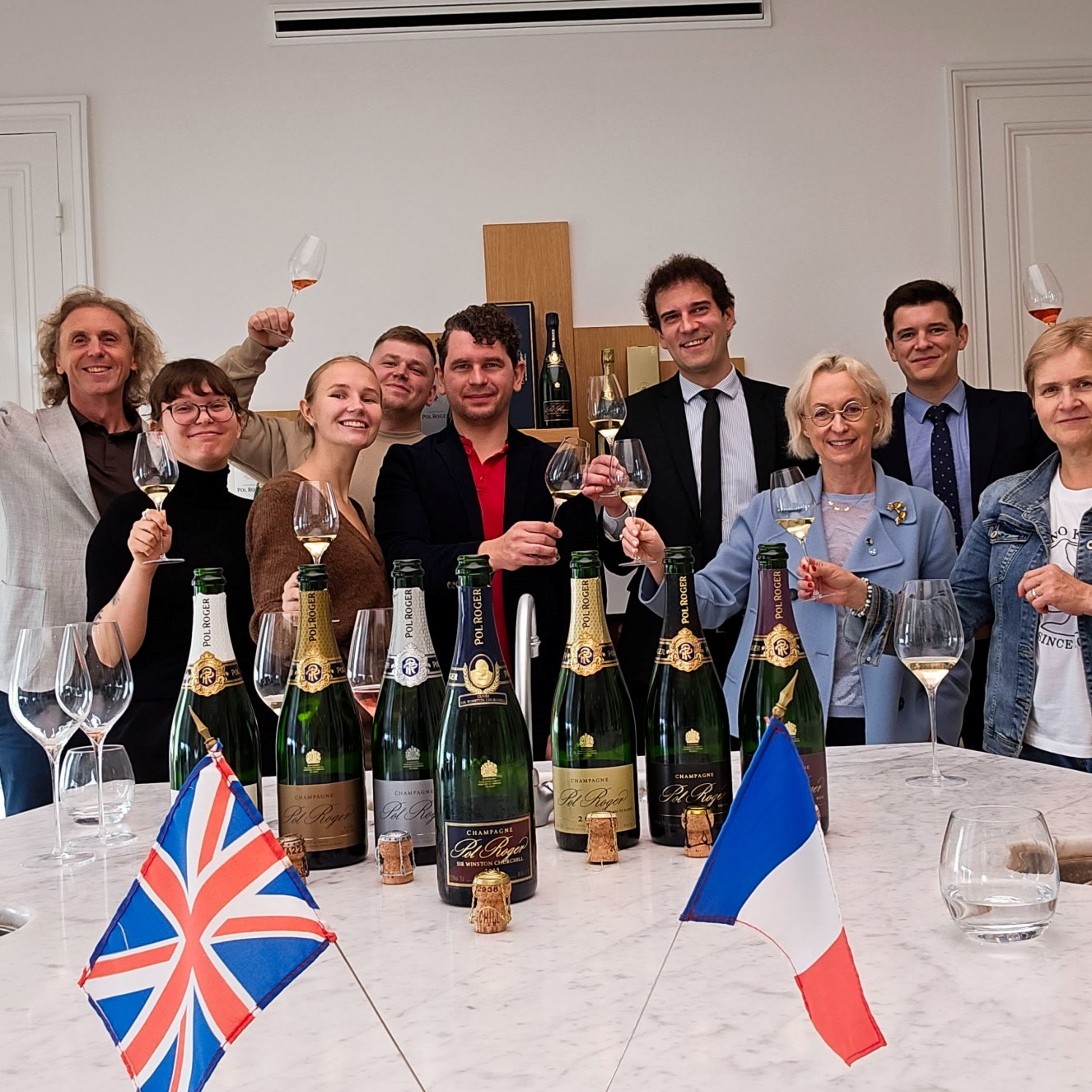 Vyno klubo kolektyvas